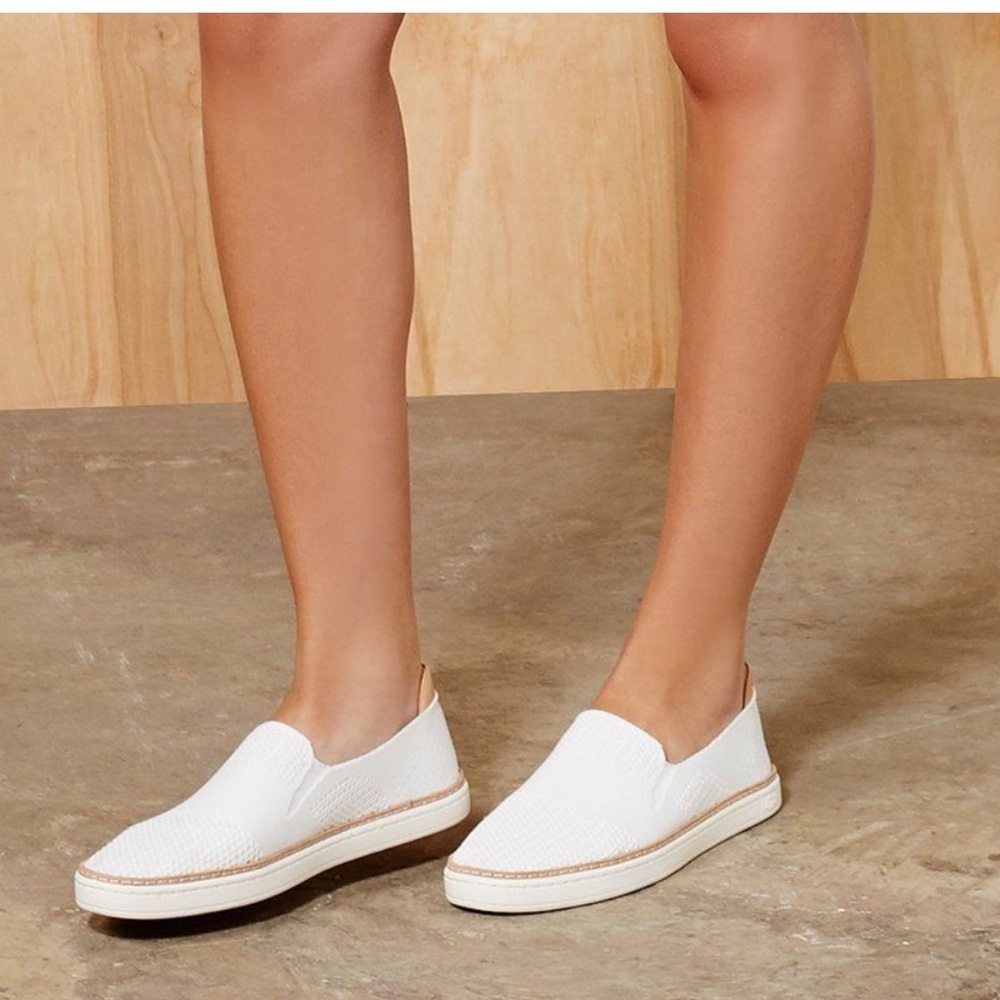 Ugg flats size 8